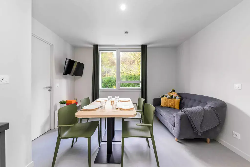Property resident preview 5
