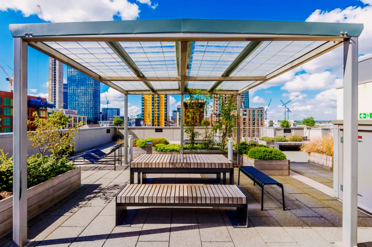 Outdoor Features