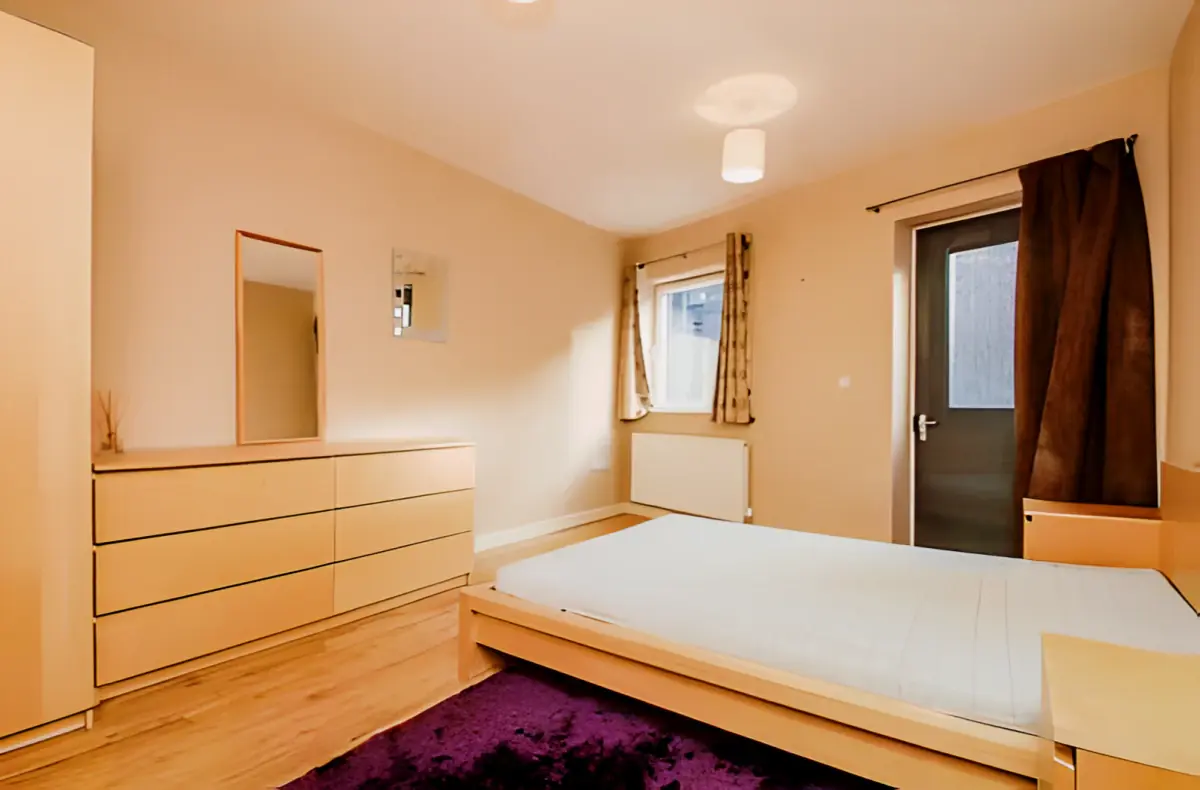 3 bed 2 bath