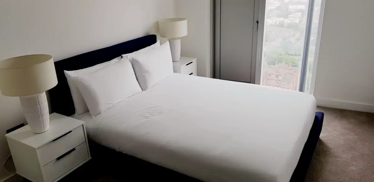 2 Rooms view 1