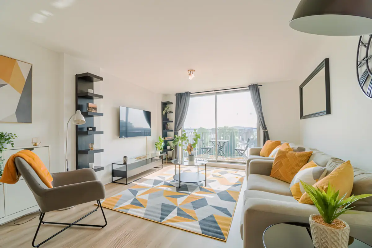 Luxury Riverview City Centre Apartment 2