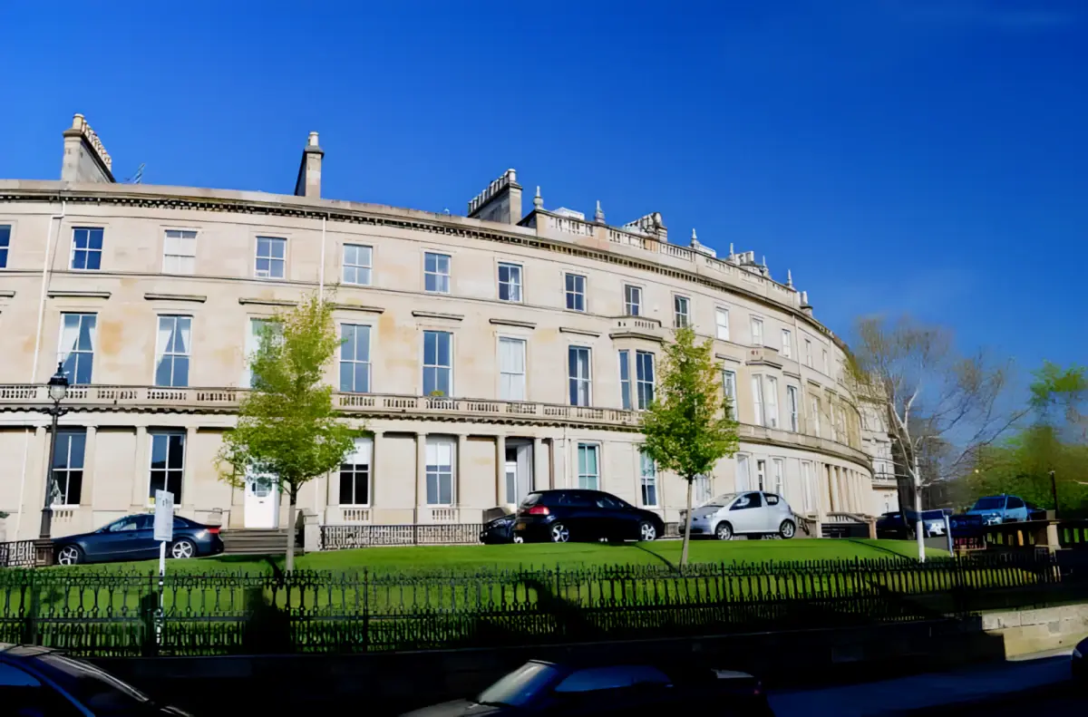 Crown Circus, Dowanhill G12 9HB