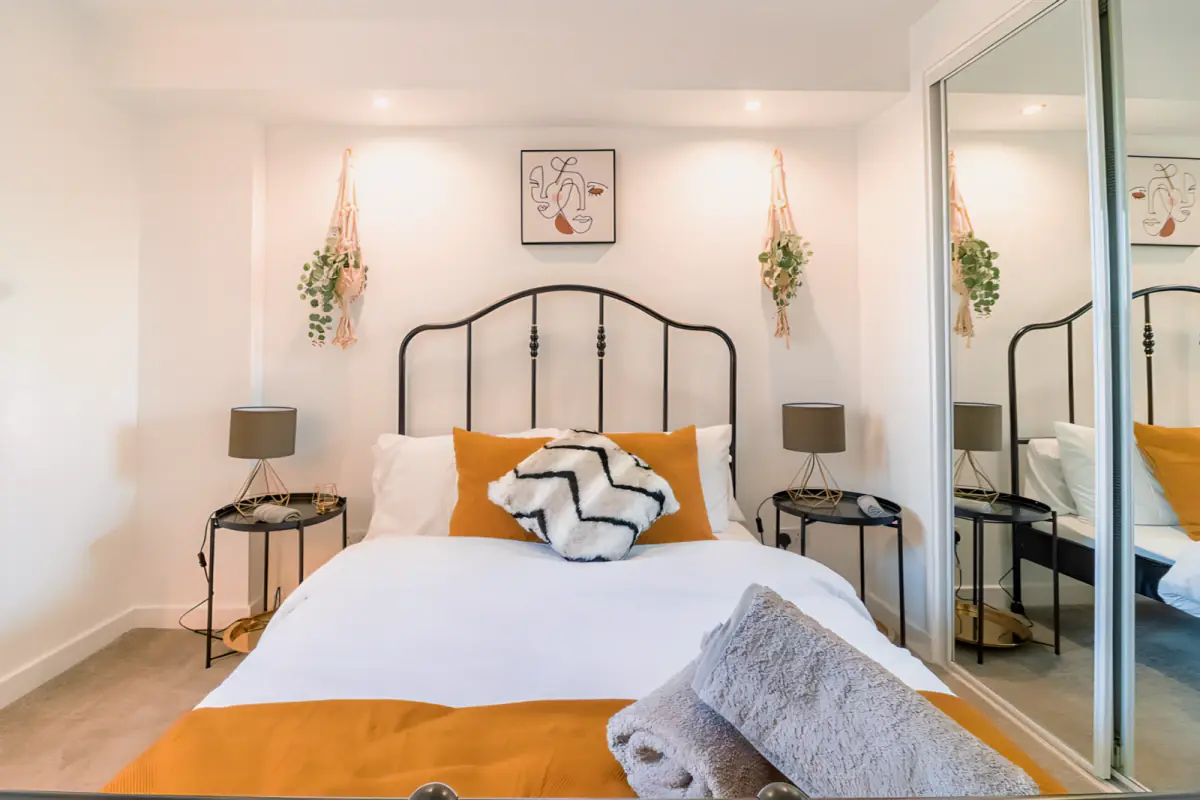 Luxury Riverview City Centre Apartment 2