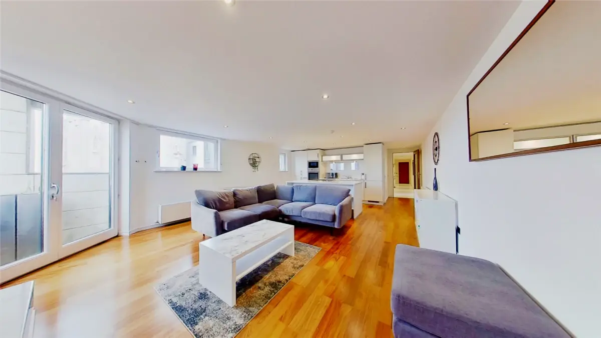 2Bedrooms, 2Bathrooms
