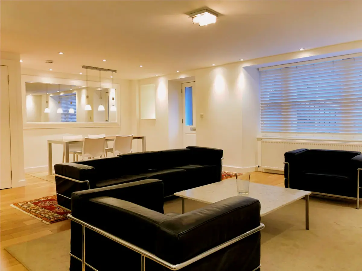 2Bedrooms, 1Bathrooms