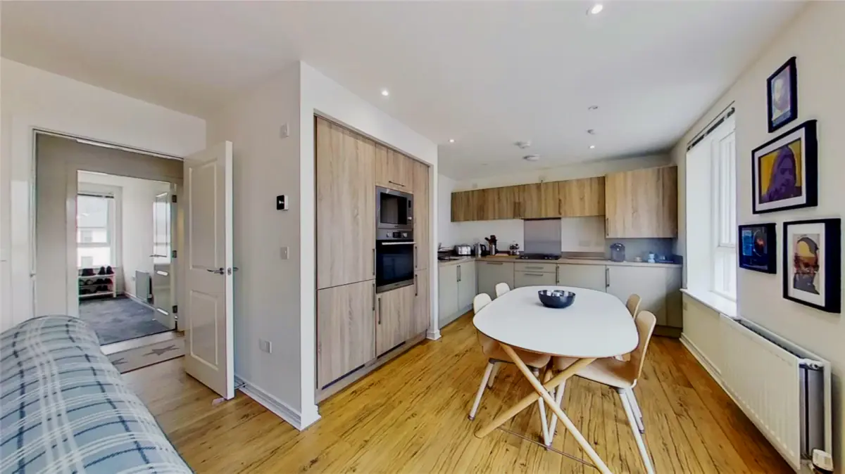 2Bedrooms, 2Bathrooms