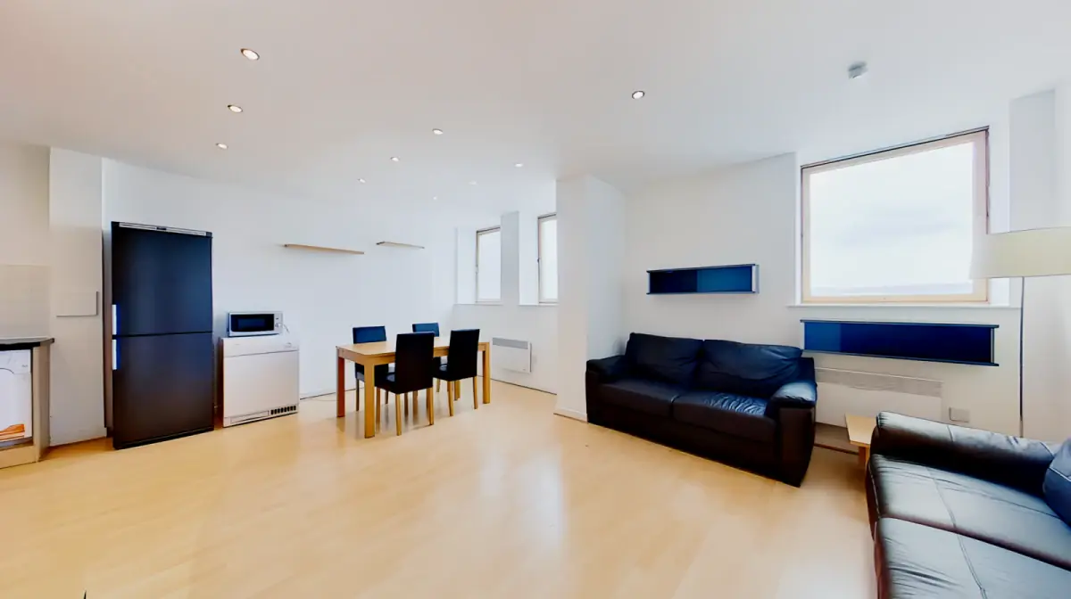2Bedrooms, 2Bathrooms
