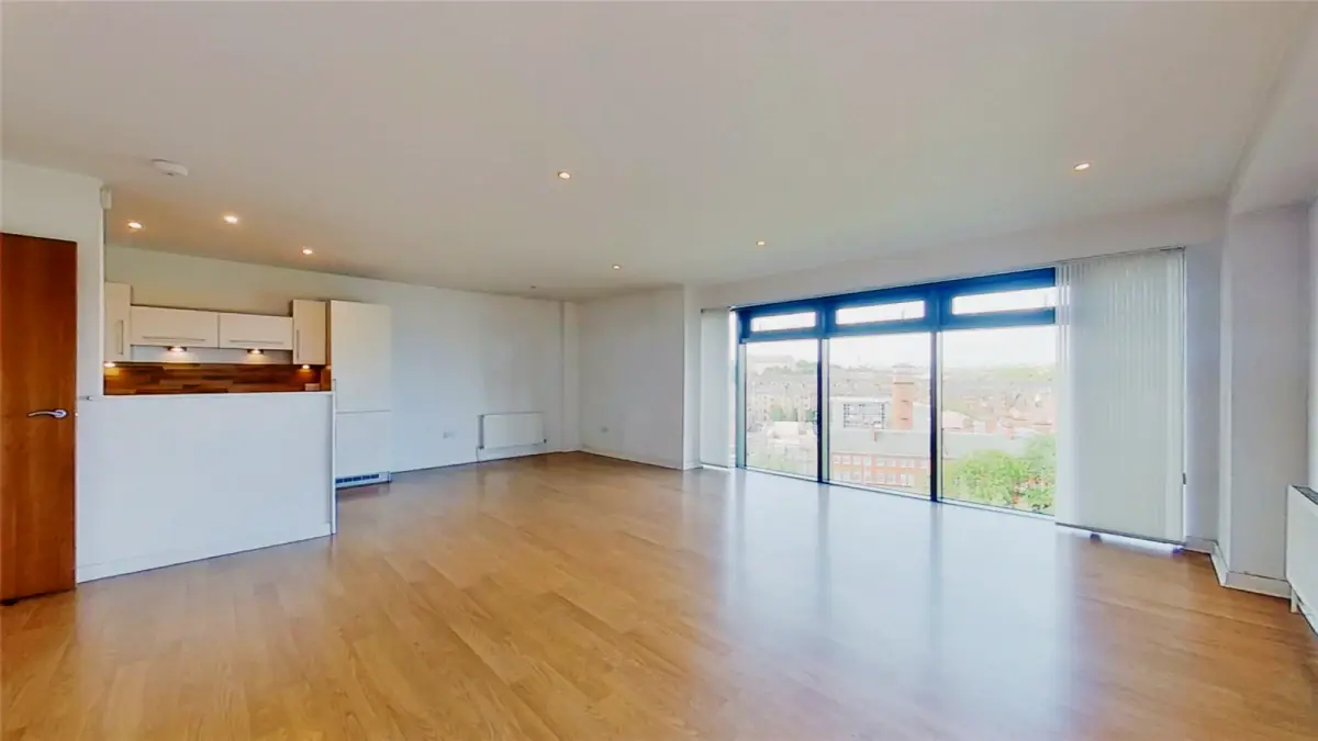 2Bedrooms, 2Bathrooms