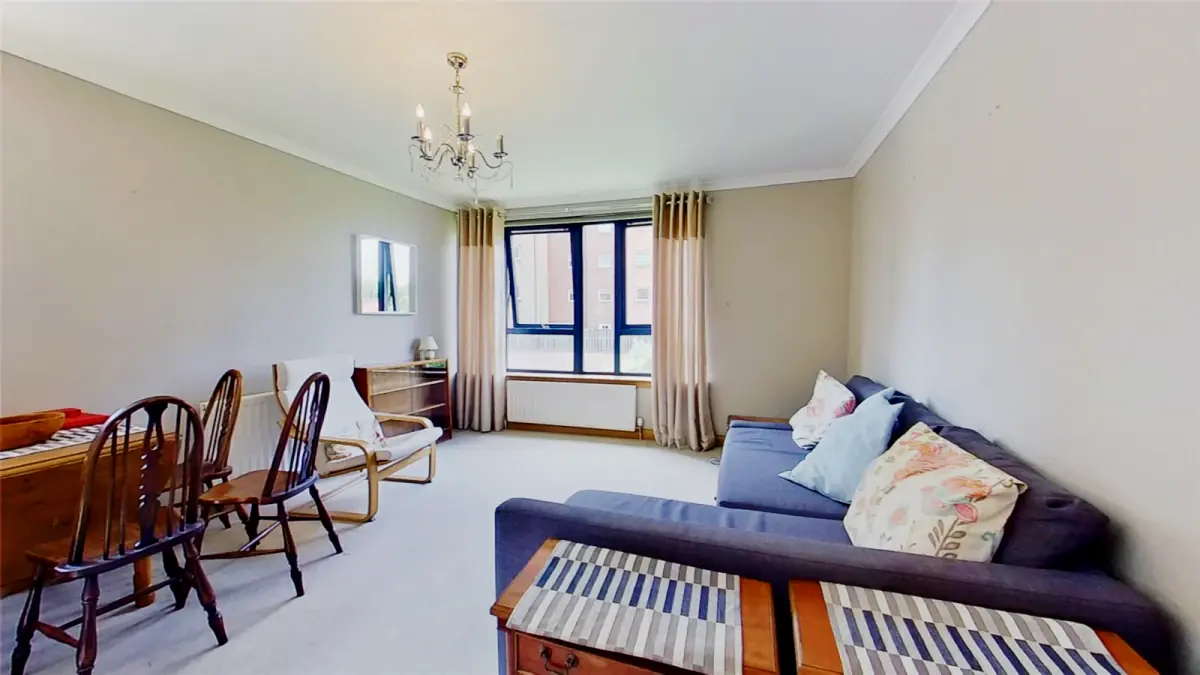 2Bedrooms, 2Bathrooms