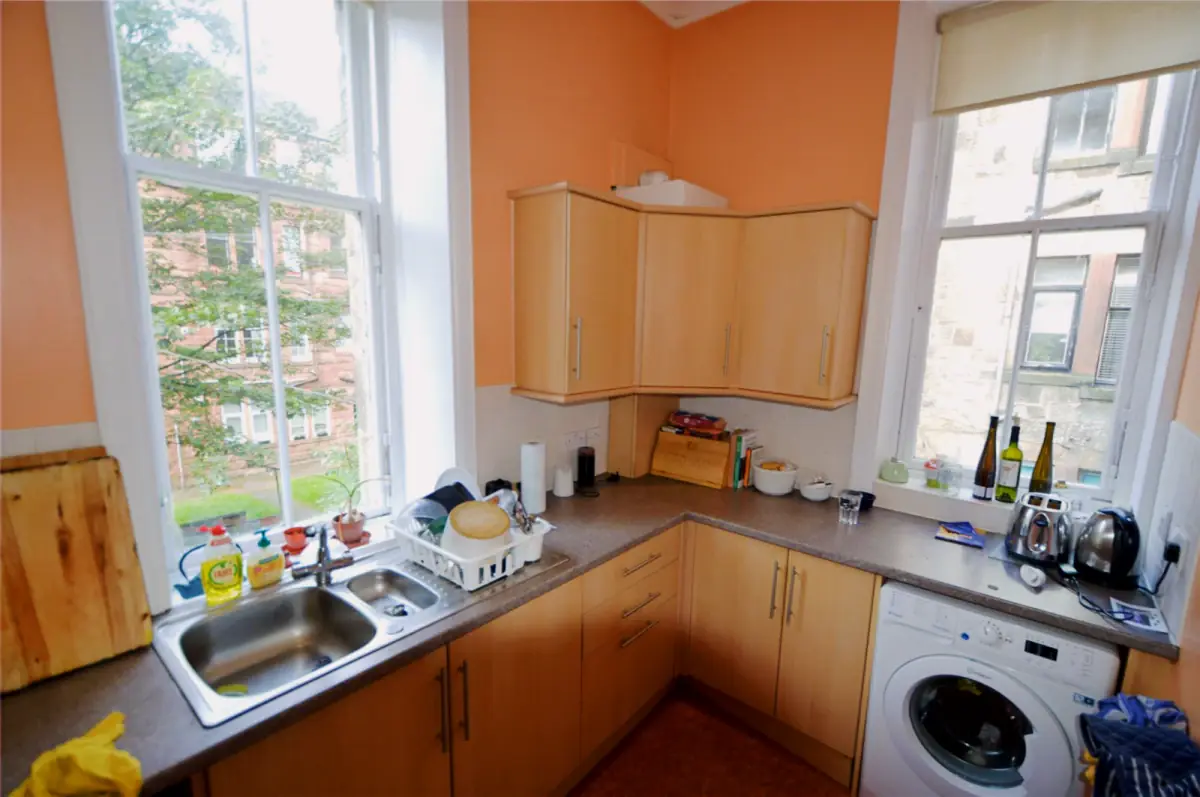 2Bedrooms, 1Bathrooms
