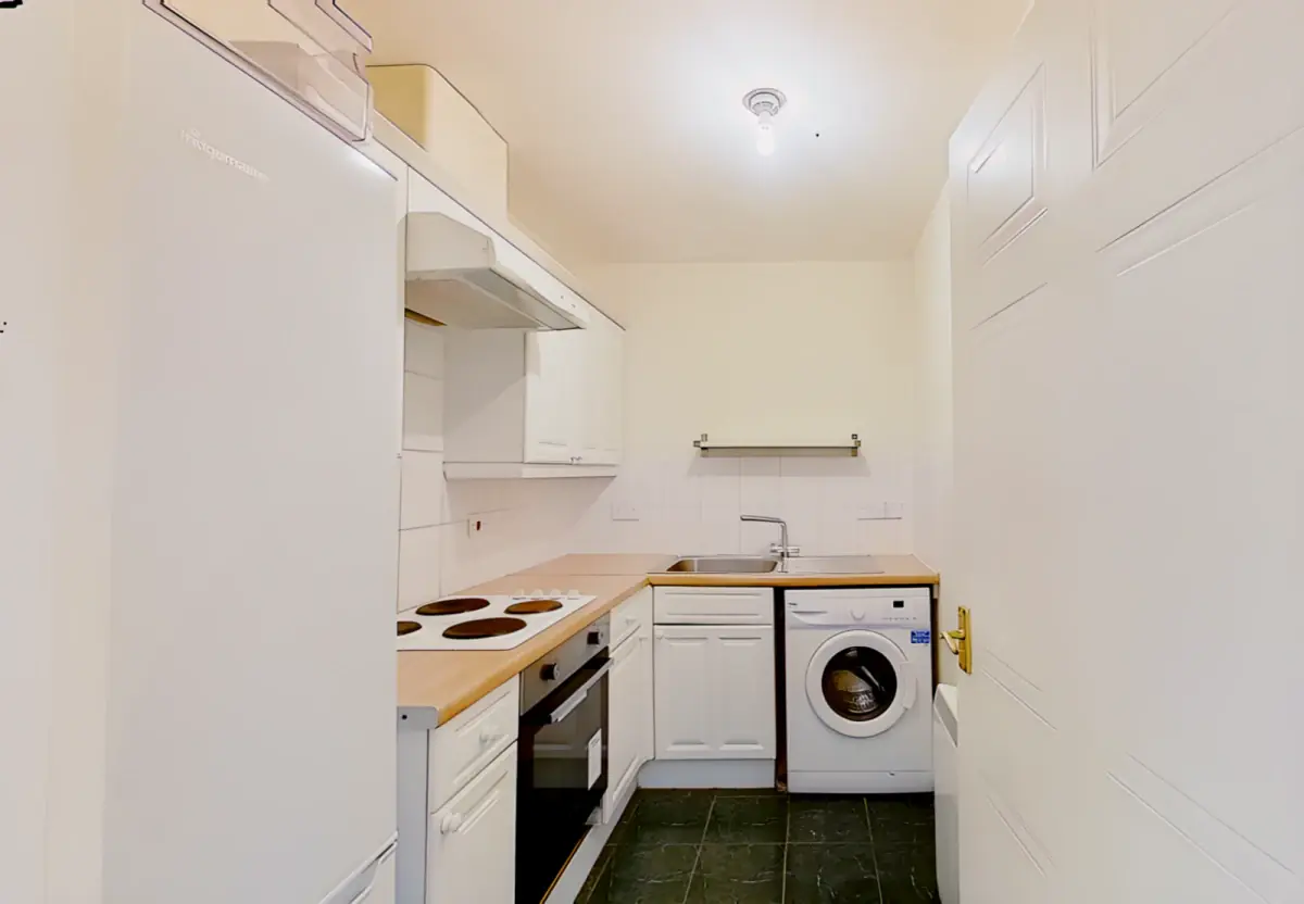 2Bedrooms, 1Bathrooms
