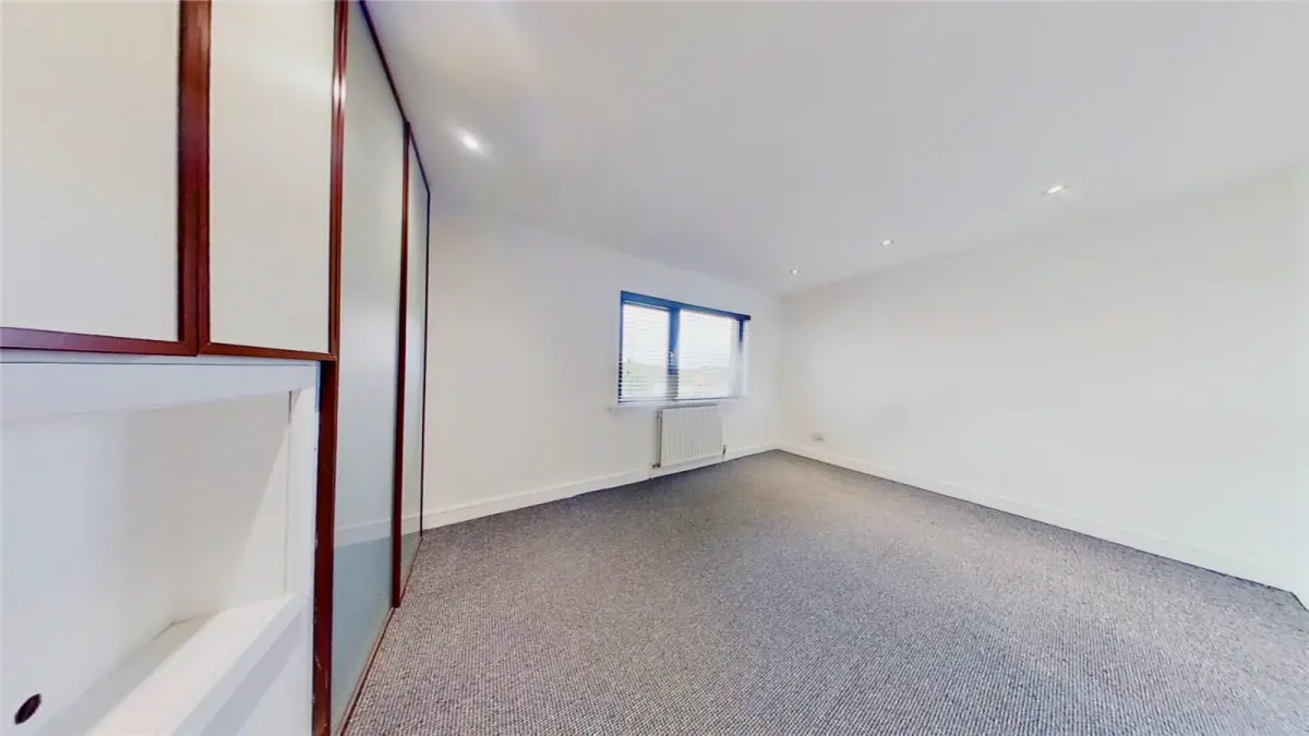 2Bedrooms, 1Bathrooms