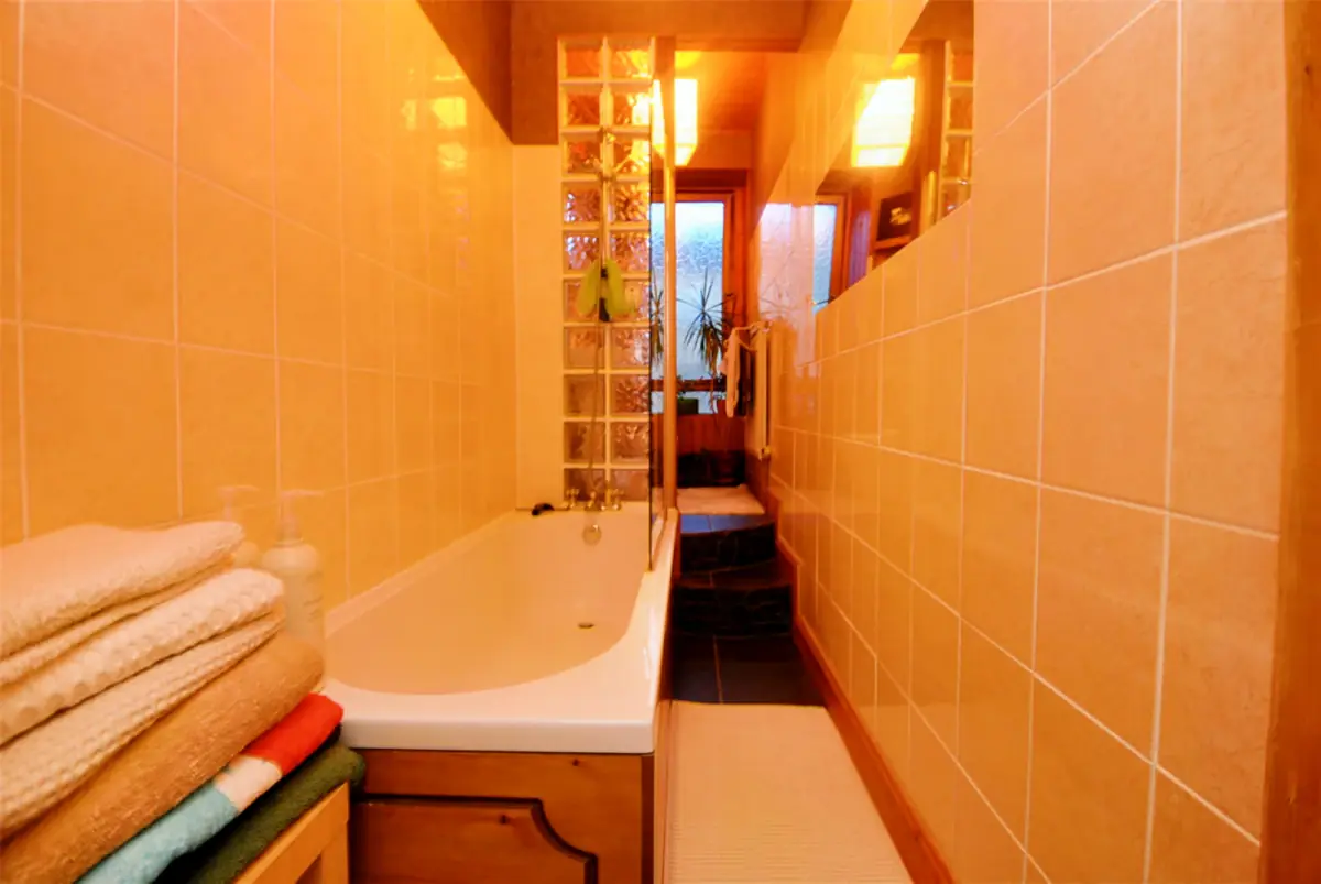 1Bedrooms, 1Bathrooms