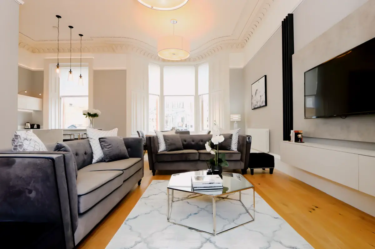 2Bedrooms, 2Bathrooms
