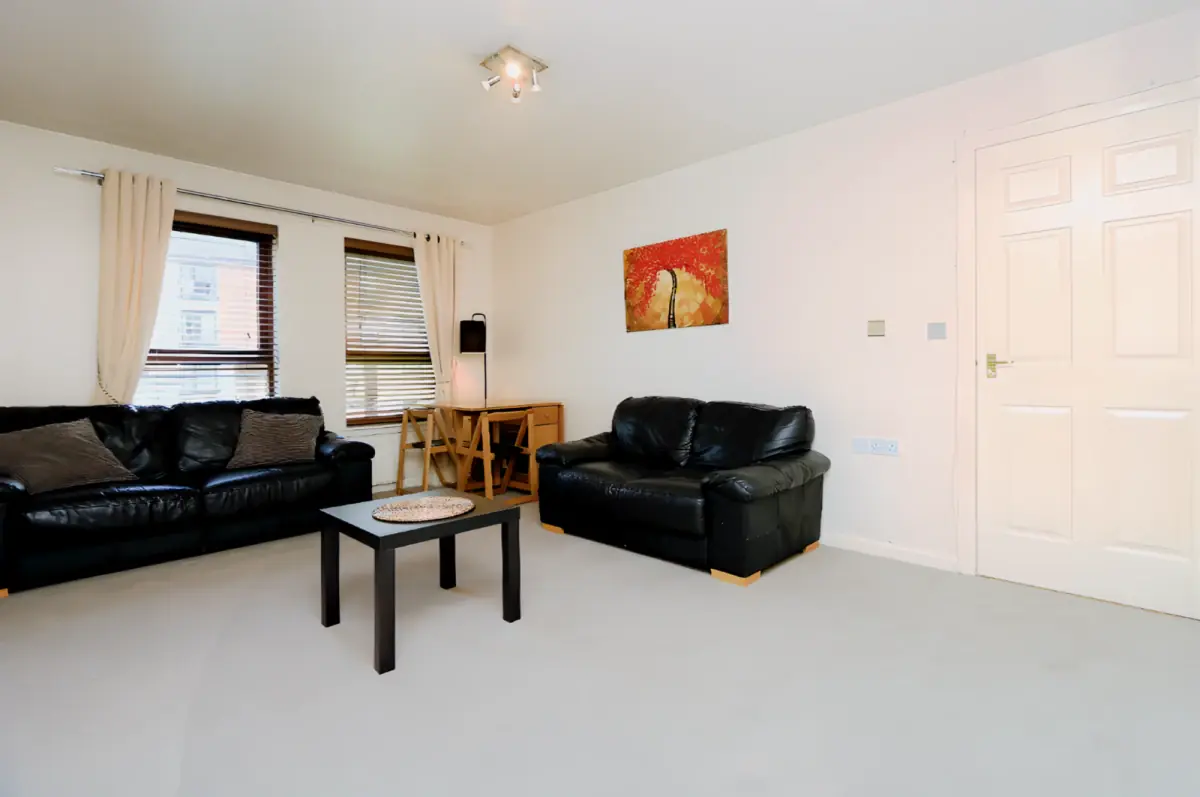 2Bedrooms, 1Bathrooms