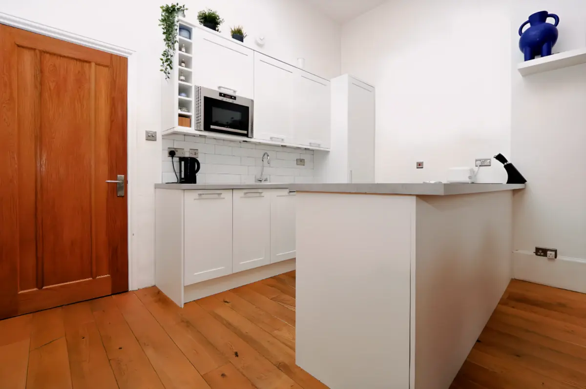 2Bedrooms, Rooms view 1