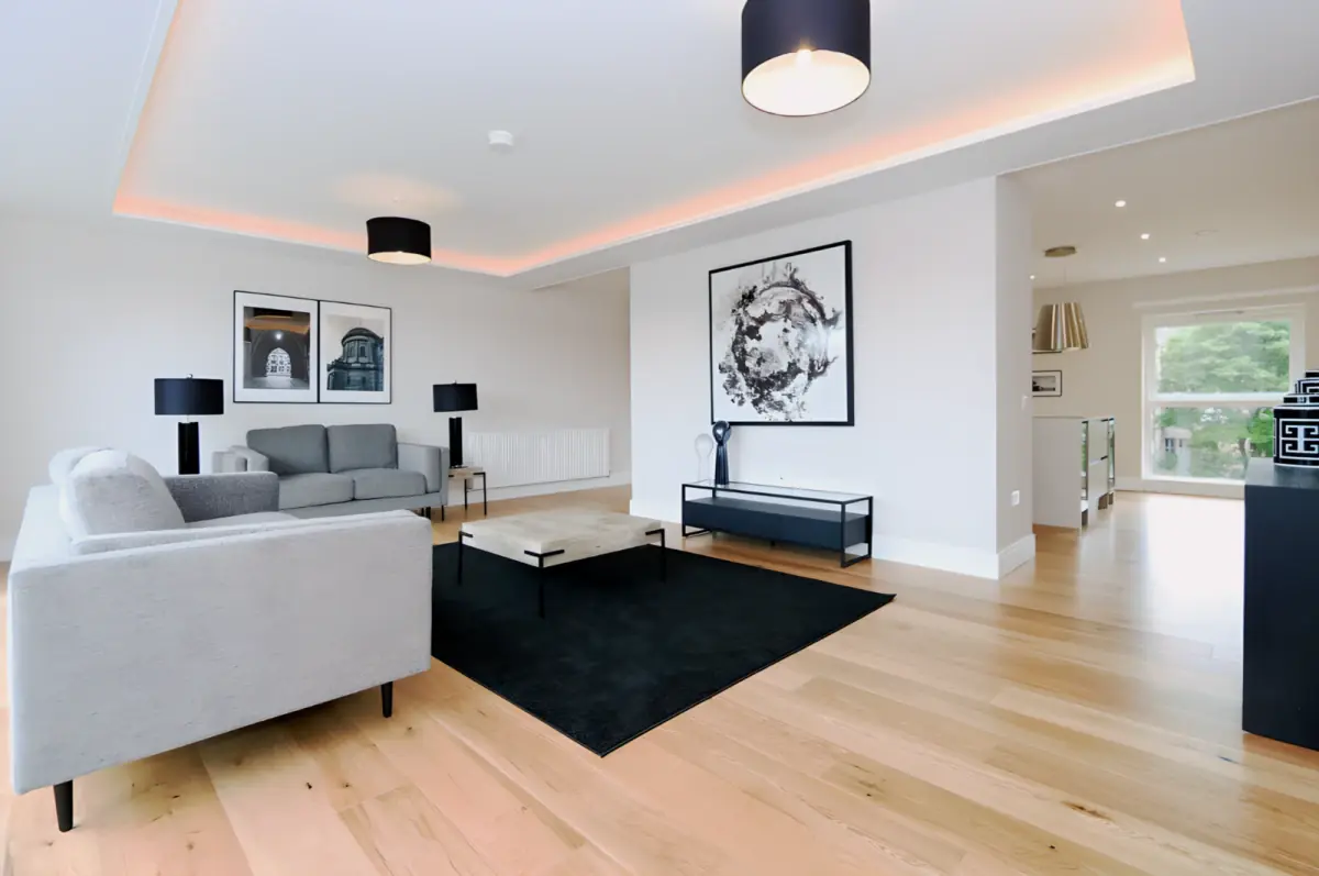 3Bedrooms, 2Bathrooms