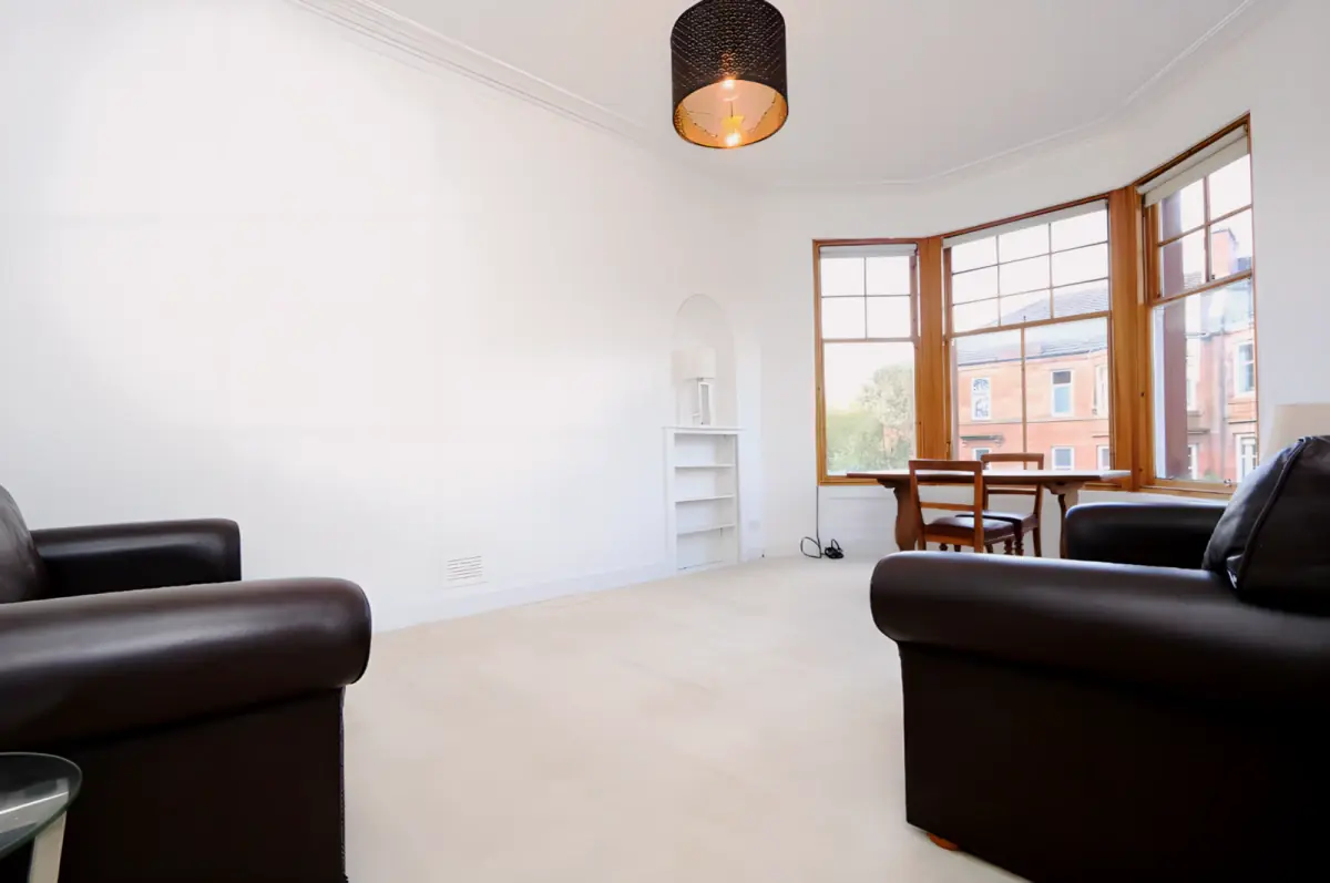 2Bedrooms, 1Bathrooms