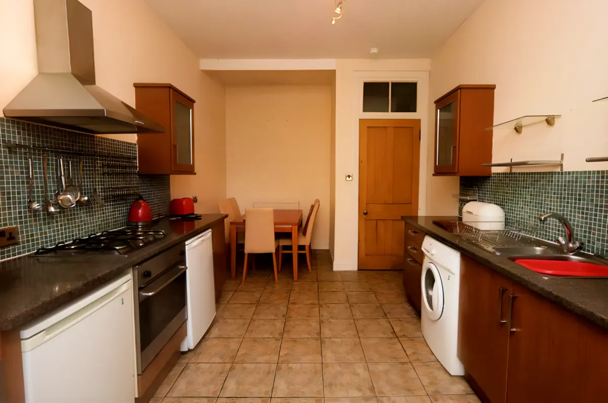 1Bedrooms, 1Bathrooms