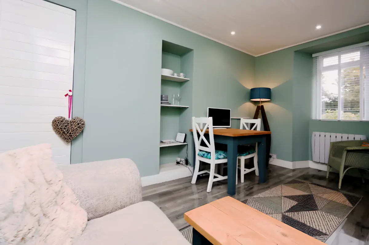 1Bedrooms, 1Bathrooms