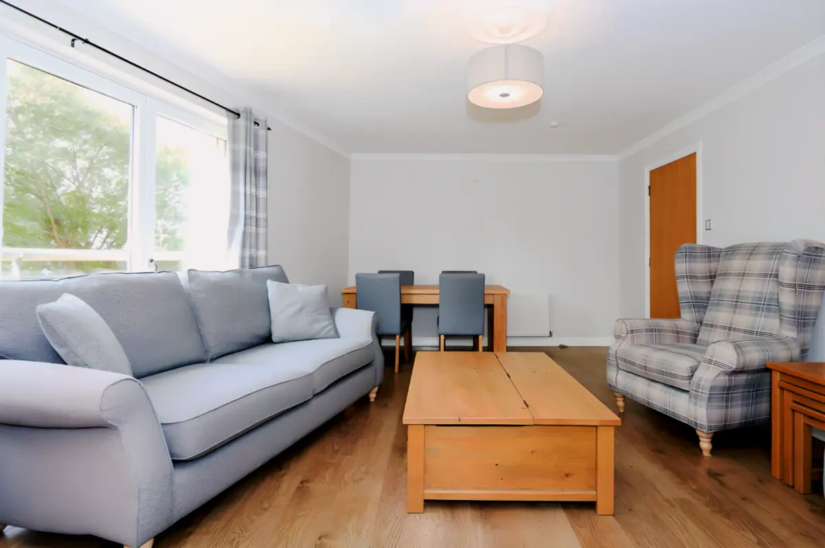 2Bedrooms, 1Bathrooms