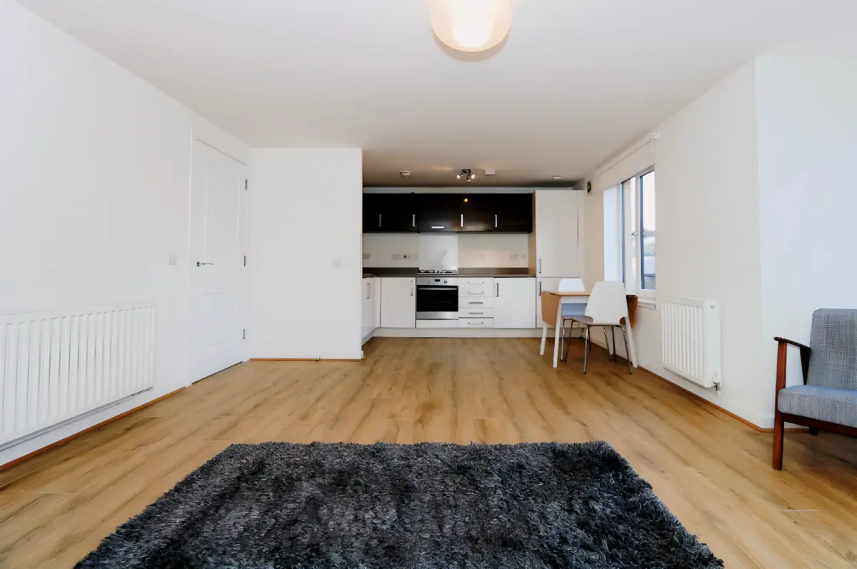 2Bedrooms, 1Bathrooms