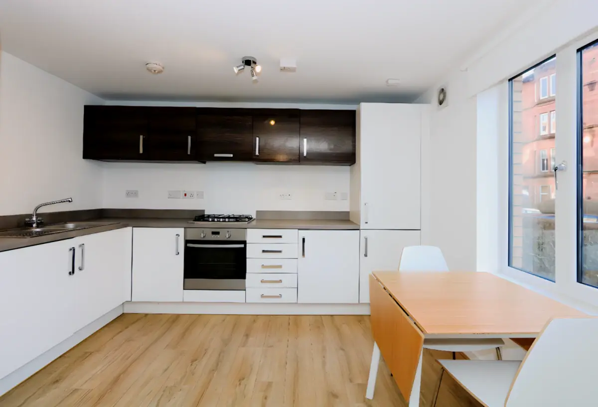 2Bedrooms, 1Bathrooms