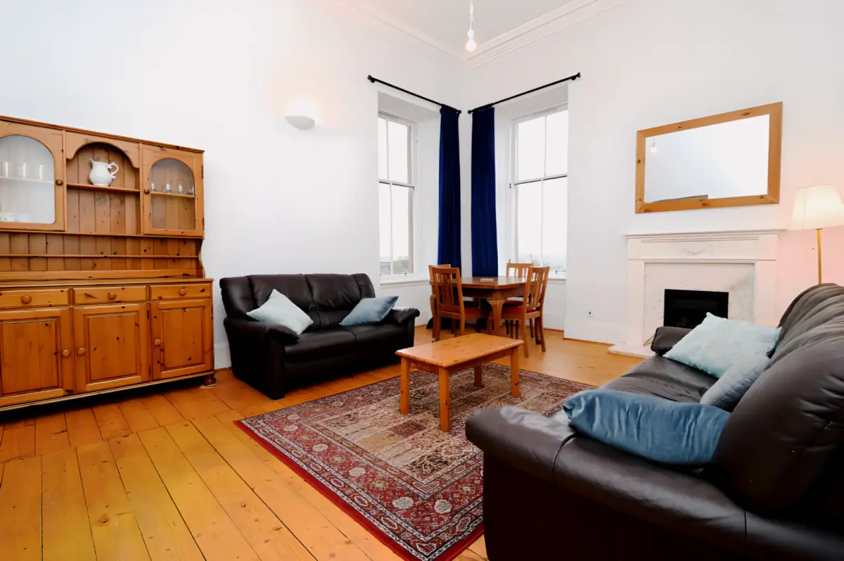 2Bedrooms, 1Bathrooms