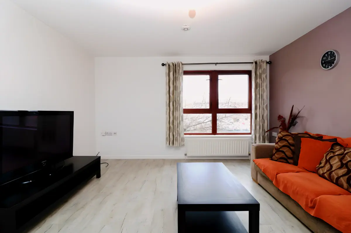 2Bedrooms, 1Bathrooms