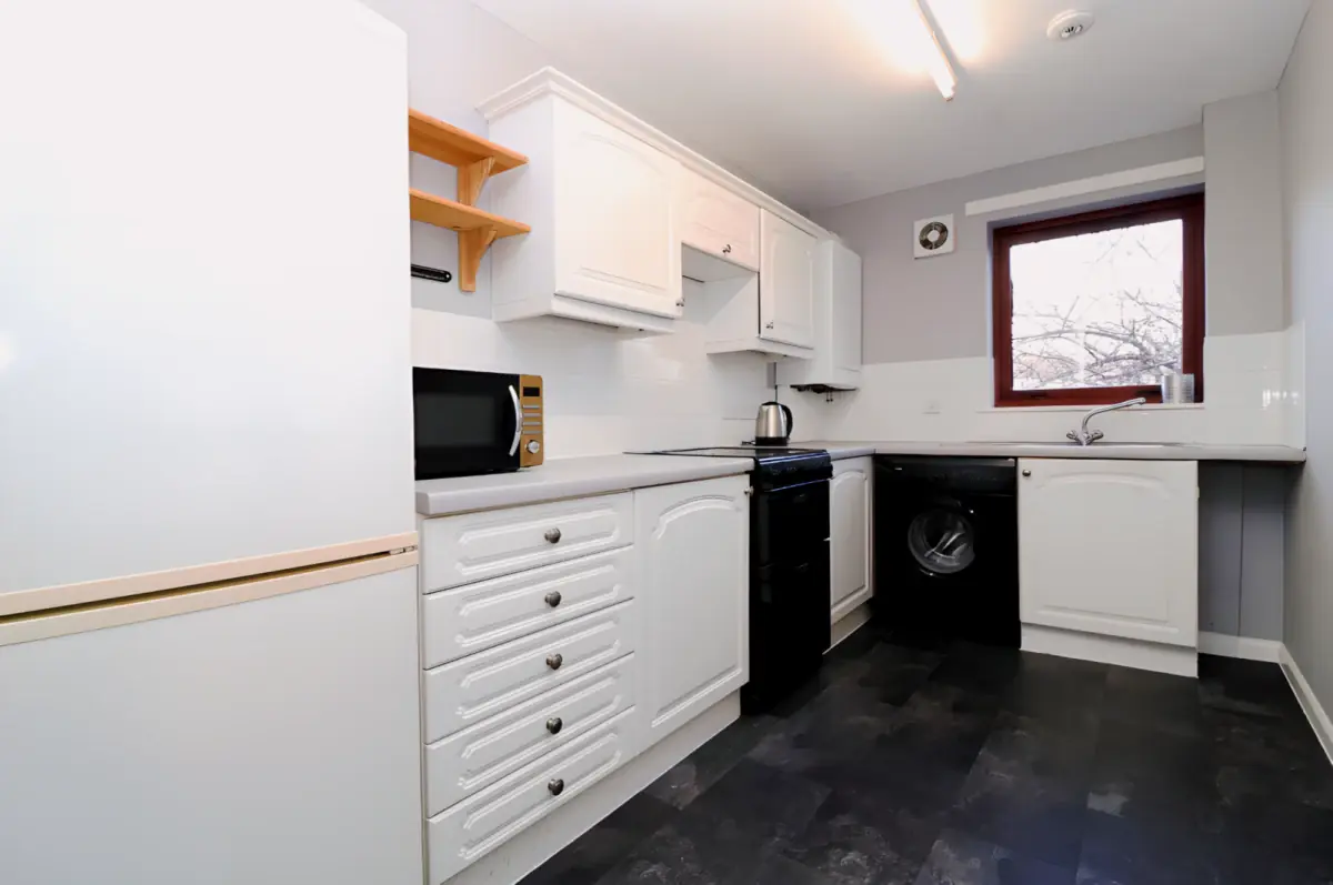 2Bedrooms, 1Bathrooms