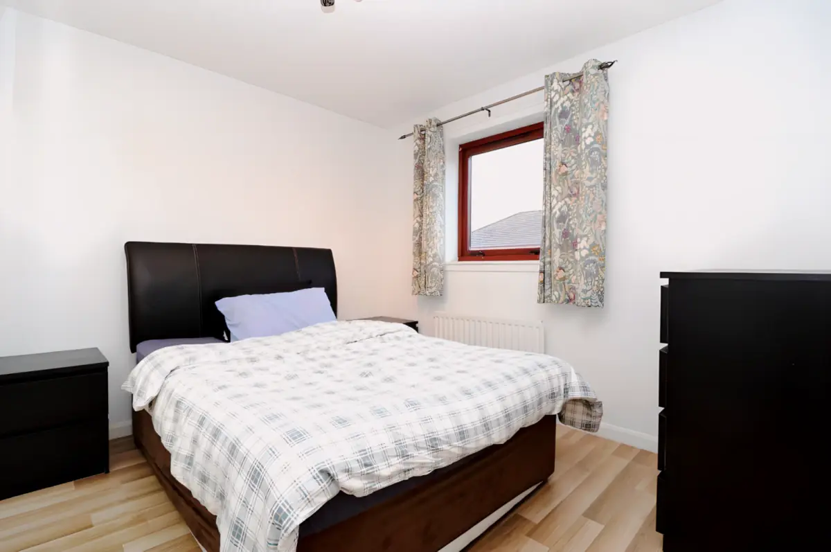 2Bedrooms, 1Bathrooms
