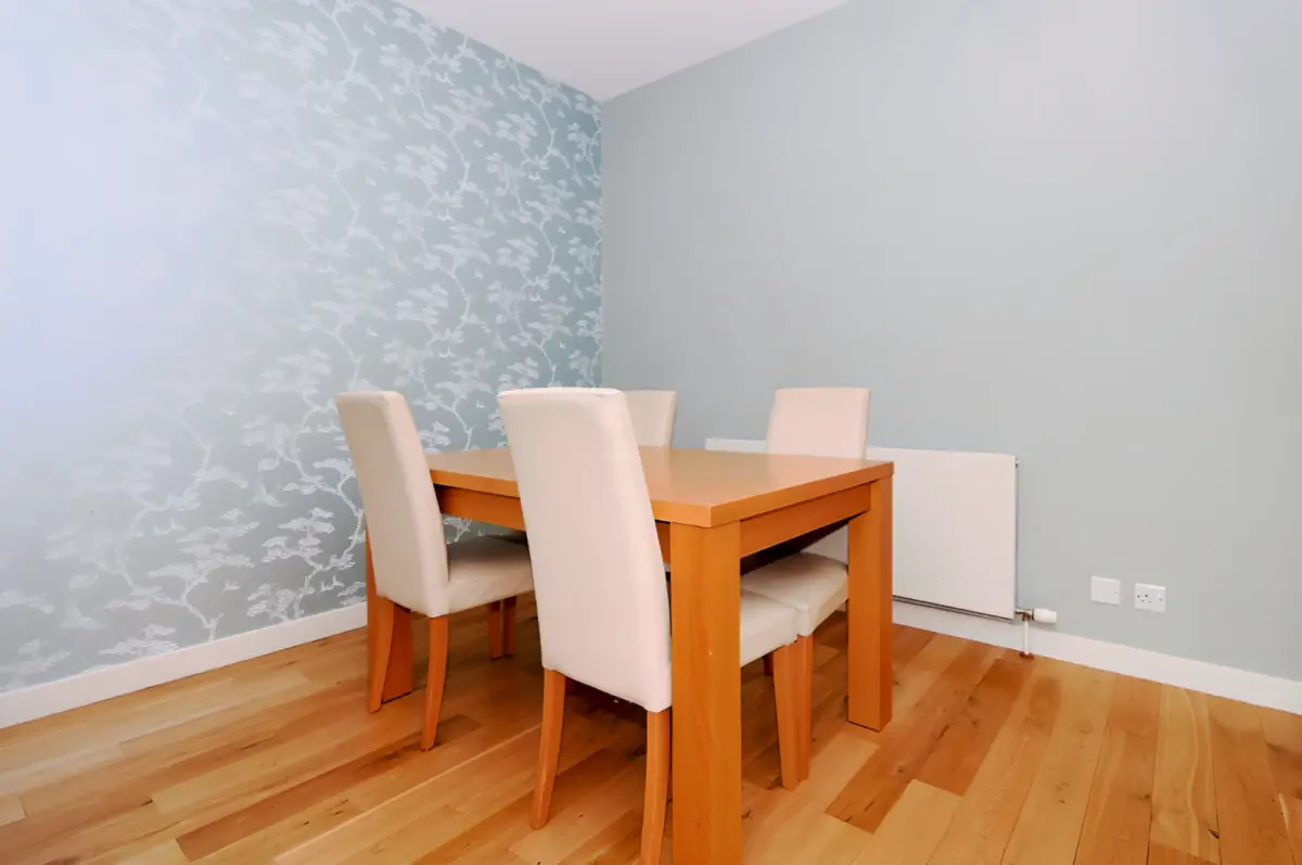 Jackson Place, G61 1RY
