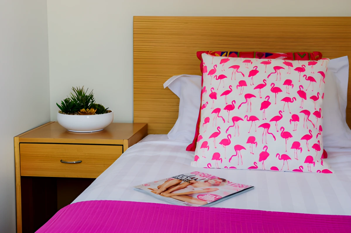 Student Living - 570 Swanston