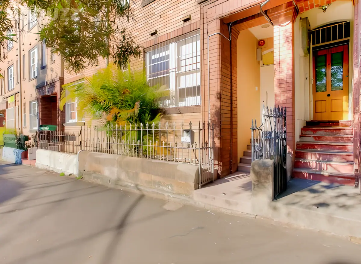 ume 152 Darlinghurst Village
