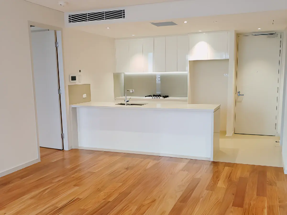 2 Rooms view 1