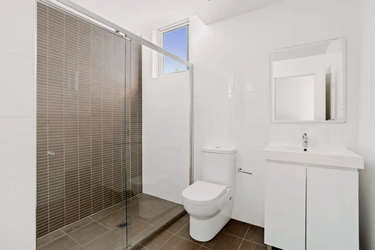 3Bedrooms, 2Bathrooms