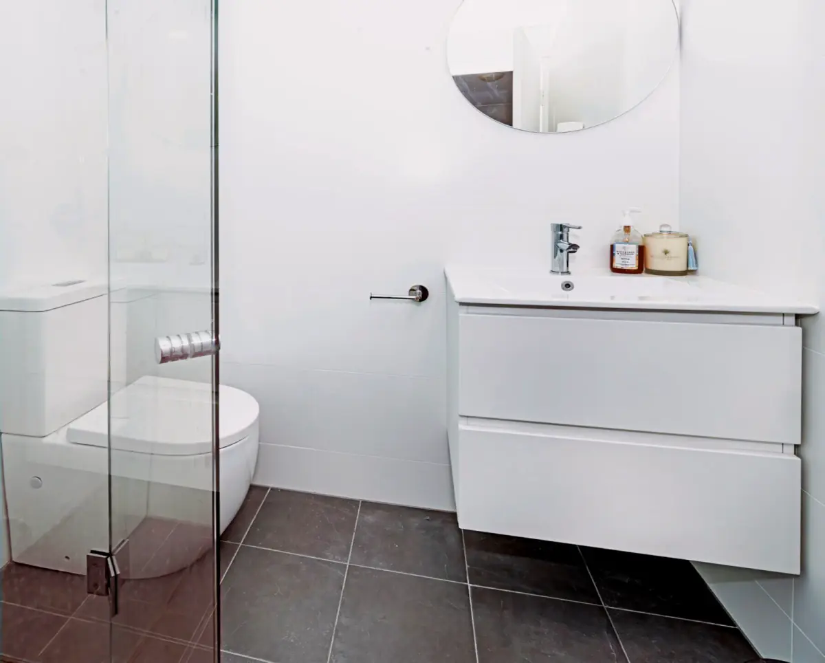 2Bedrooms, 2Bathrooms