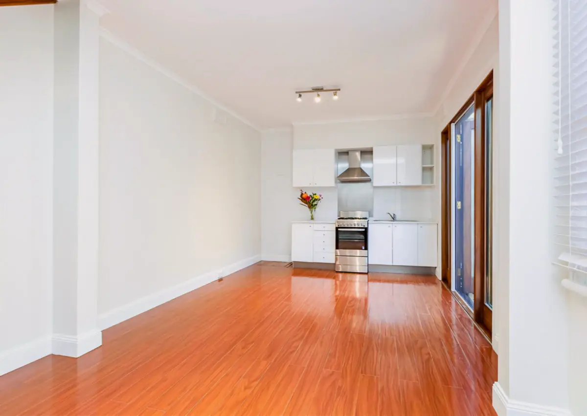 1Bedrooms, 1Bathrooms