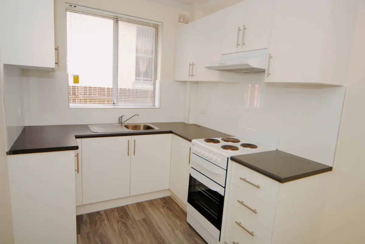 2Bedrooms, 1Bathrooms