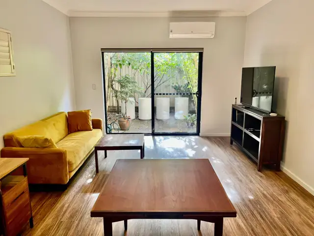 1Bedrooms, 1Bathrooms