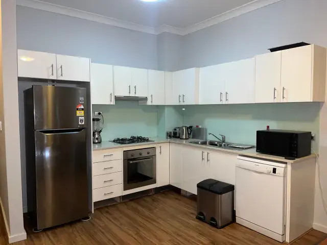 1Bedrooms, 1Bathrooms