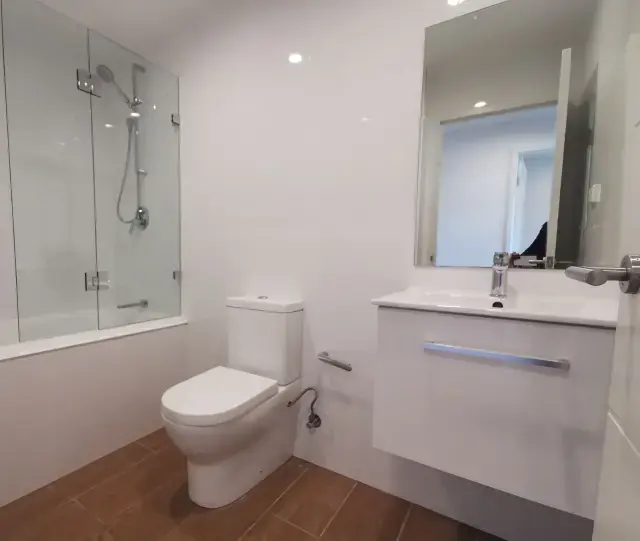 2Bedrooms, 2Bathrooms