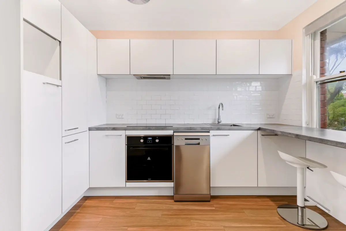 2Bedrooms, 1Bathrooms