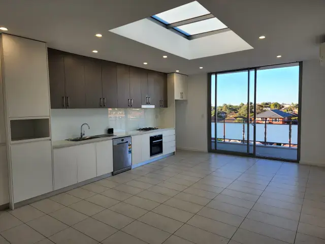 2Bedrooms, 2Bathrooms