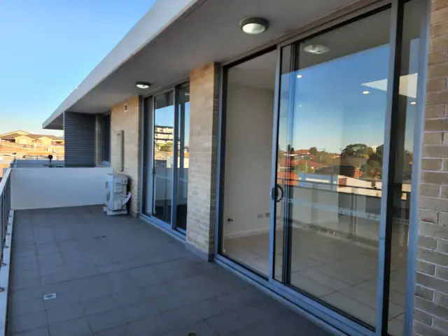 2Bedrooms, 2Bathrooms