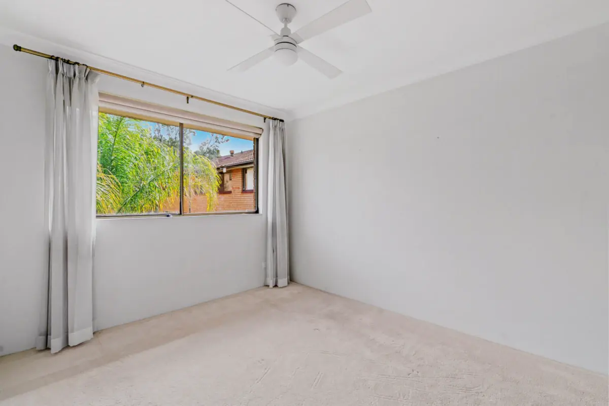 2Bedrooms, 1Bathrooms