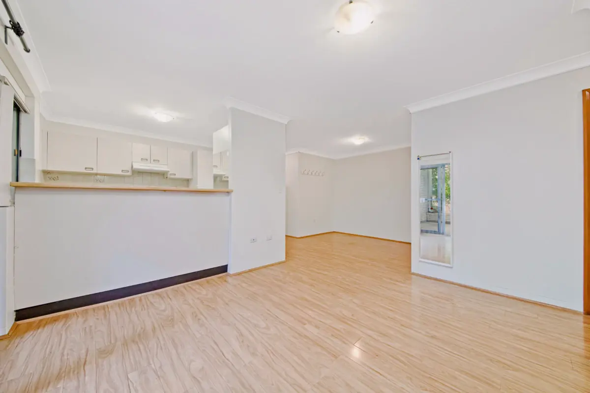 2Bedrooms, 1Bathrooms
