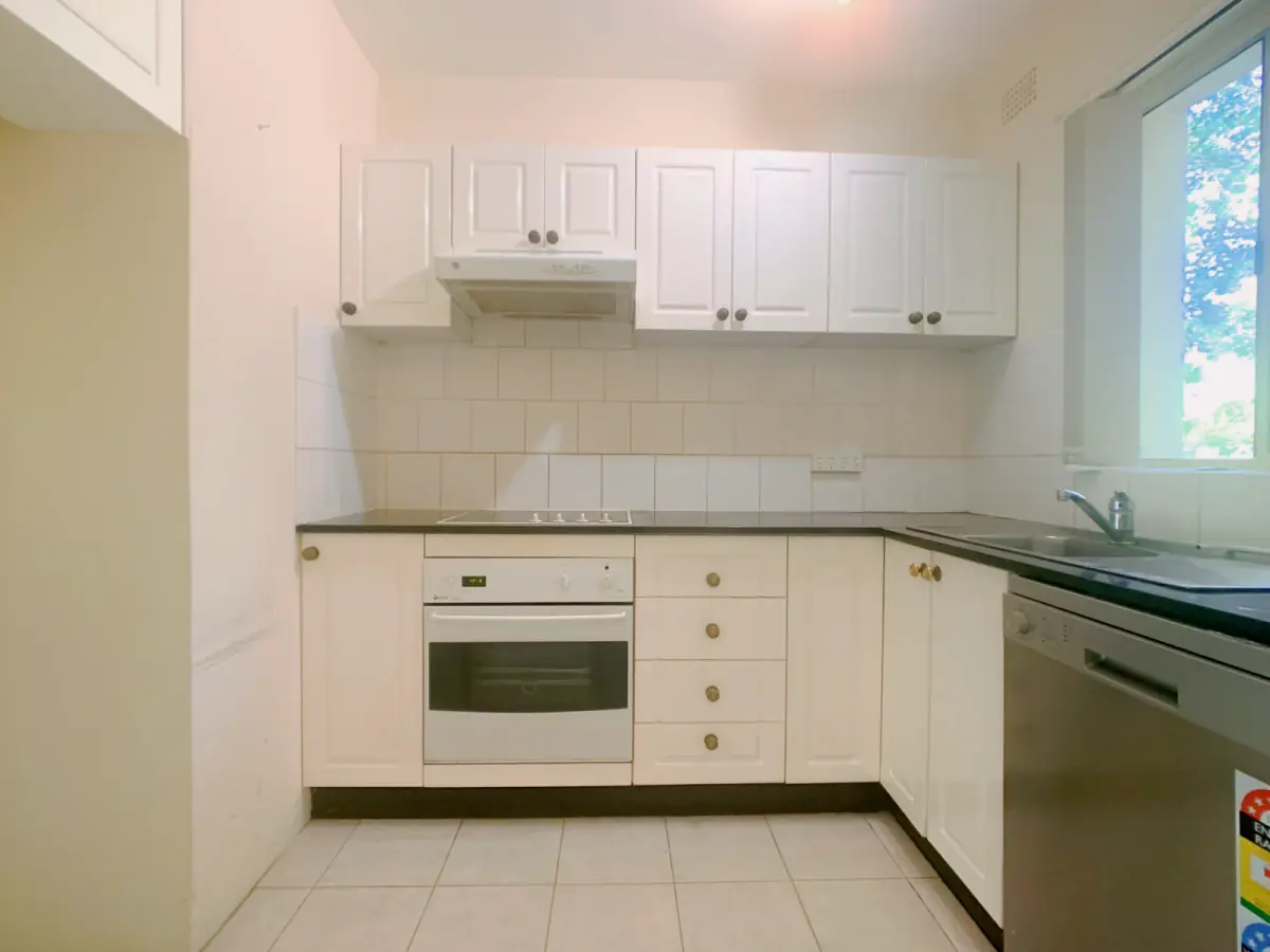 3Bedrooms, 1Bathrooms