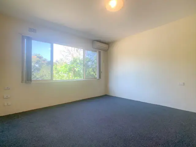 3Bedrooms, 1Bathrooms