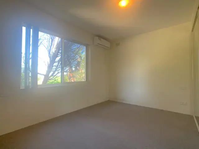 3Bedrooms, 1Bathrooms